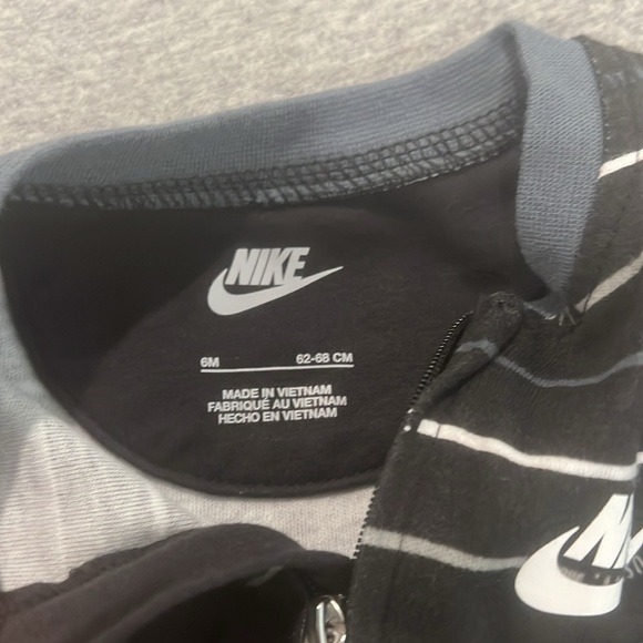 Baby Boys Nike Sleeper - Picture 2 of 4